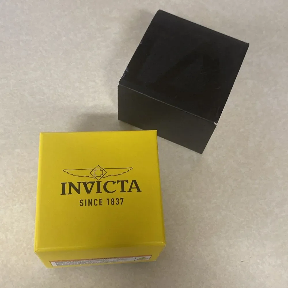 Invicta Men's Quartz Diver Watch SS Bracelet Blue Dial Bezel 40mm
